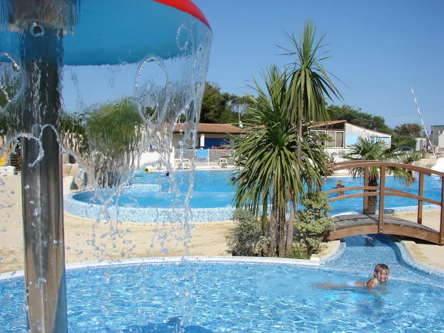 camping piscine et toboggan oléron